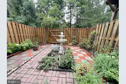 13020 Rose Petal Circle, Herndon, VA 20171 - Photo 33
