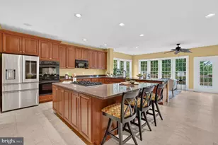 8248 Native Violet Dr, Lorton, VA 22079 - Photo 17