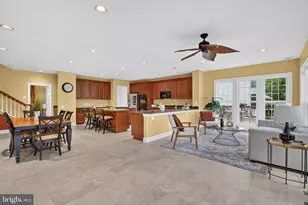 8248 Native Violet Dr, Lorton, VA 22079 - Photo 25