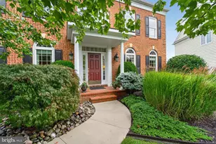 8248 Native Violet Dr, Lorton, VA 22079 - Photo 5