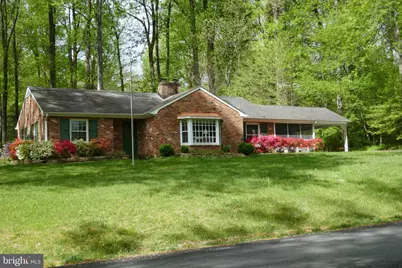 9001 Glenbrook Road, Fairfax, VA 22031 - Photo 1
