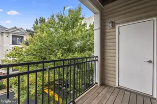 12949 Centre Park Cir, Herndon, VA 20171 - Photo 25