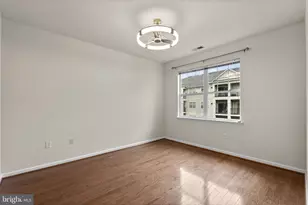 12949 Centre Park Cir, Herndon, VA 20171 - Photo 19
