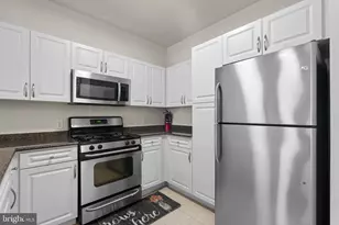 12949 Centre Park Cir, Herndon, VA 20171 - Photo 9