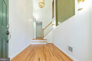 7704 Annandale Mains Ct, Annandale, VA 22003 - Photo 3