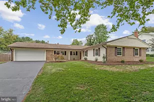 12806 Middleton Ln, Fairfax, VA 22033 - Photo 1