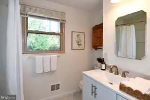 13985 Cabells Mill Dr, Centreville, VA 20120 - Photo 27