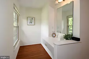 13985 Cabells Mill Dr, Centreville, VA 20120 - Photo 19