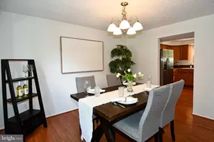 13985 Cabells Mill Dr, Centreville, VA 20120 - Photo 3