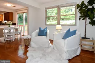 13985 Cabells Mill Dr, Centreville, VA 20120 - Photo 7