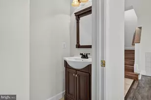 11774 Valley Ridge Cir, Fairfax, VA 22033 - Photo 27
