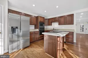 11774 Valley Ridge Cir, Fairfax, VA 22033 - Photo 11