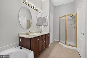 11774 Valley Ridge Cir, Fairfax, VA 22033 - Photo 25