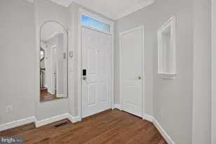 11774 Valley Ridge Cir, Fairfax, VA 22033 - Photo 3