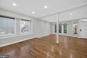 11774 Valley Ridge Cir, Fairfax, VA 22033 - Photo 5