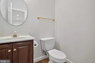 11774 Valley Ridge Cir, Fairfax, VA 22033 - Photo 9