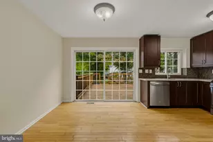 8071 Topper Ct, Alexandria, VA 22315 - Photo 7