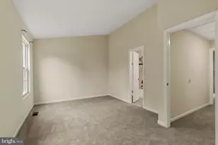 8071 Topper Ct, Alexandria, VA 22315 - Photo 17