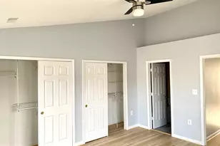 13116 Quail Creek Ln, Fairfax, VA 22033 - Photo 3