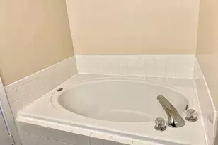 13116 Quail Creek Ln, Fairfax, VA 22033 - Photo 9
