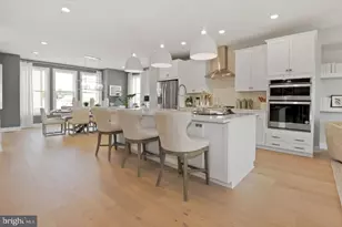 1871 Oakview Crst Dr, Reston, VA 20190 - Photo 1