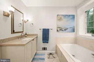 1716 Besley Rd, Vienna, VA 22182 - Photo 25