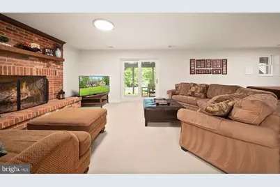 1716 Besley Road, Vienna, VA 22182 - Photo 33