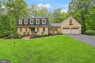 1716 Besley Rd, Vienna, VA 22182 - Photo 1
