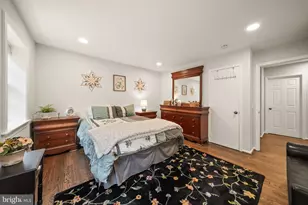 1716 Besley Rd, Vienna, VA 22182 - Photo 29