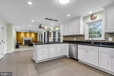 2608 Chriswell Place, Herndon, VA 20171 - Photo 13