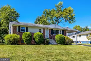 821 Grant St, Herndon, VA 20170 - Photo 3