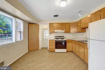 821 Grant Street, Herndon, VA 20170 - Photo 13