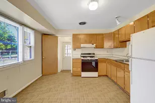 821 Grant St, Herndon, VA 20170 - Photo 13