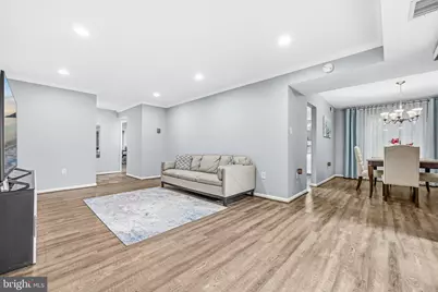 9715 Kings Crown Court #201, Fairfax, VA 22031 - Photo 5