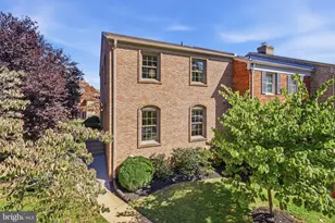 3171 Stonehurst Dr, Fairfax, VA 22031 - Photo 1