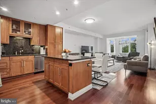 8220 Crestwood Heights Dr, McLean, VA 22102 - Photo 1