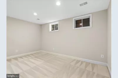5694 Tower Hill Circle, Alexandria, VA 22315 - Photo 47