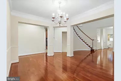 5694 Tower Hill Circle, Alexandria, VA 22315 - Photo 11