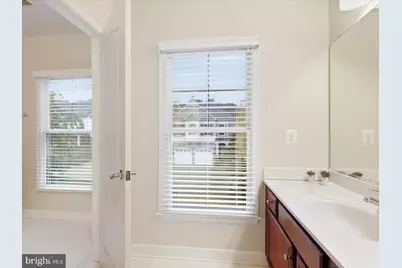 5694 Tower Hill Circle, Alexandria, VA 22315 - Photo 35