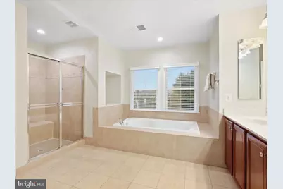 5694 Tower Hill Circle, Alexandria, VA 22315 - Photo 27