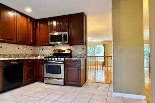 14308 Winding Woods Ct, Centreville, VA 20120 - Photo 7