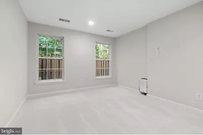13653 Saint Johns Wood Place, Herndon, VA 20171 - Photo 9