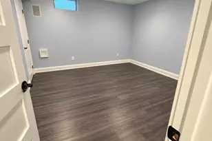 10524 Dunn Meadow Rd, Vienna, VA 22182 - Photo 3