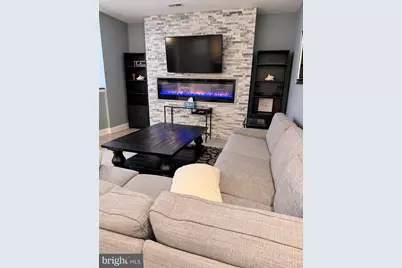10524 Dunn Meadow Road, Vienna, VA 22182 - Photo 5
