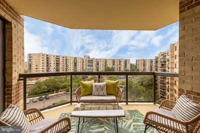 8360 Greensboro Drive #817, McLean, VA 22102 - Photo 7