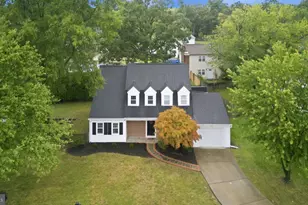 2116 Maleady Dr, Herndon, VA 20170 - Photo 9
