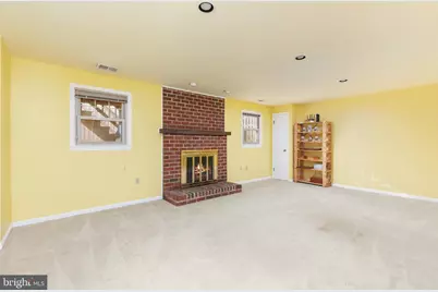 2850 Kelly Square, Vienna, VA 22181 - Photo 23