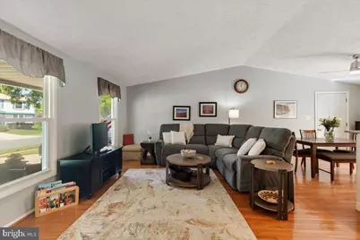 2913 Ashdown Forest Drive, Herndon, VA 20171 - Photo 7