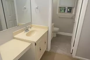 7421 Silver Pine Dr, Springfield, VA 22153 - Photo 23