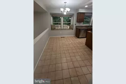 7421 Silver Pine Drive, Springfield, VA 22153 - Photo 5